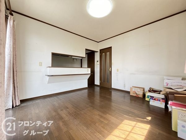 西宮市荒木町　中古一戸建て