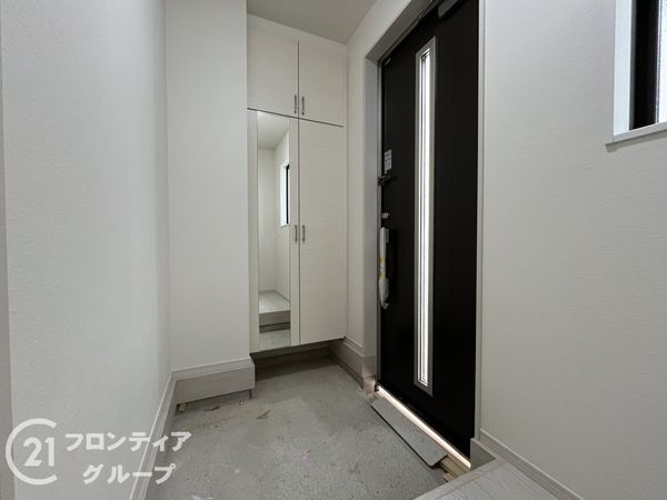 伊丹市鈴原町９丁目　新築一戸建て　１期　３号棟