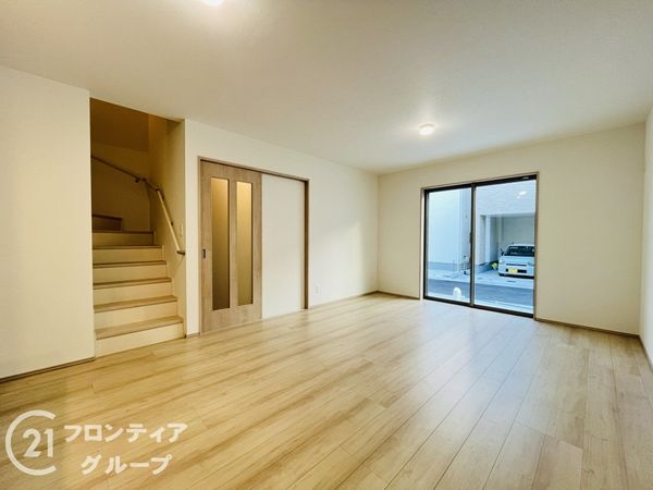 尼崎市大庄西町３丁目　新築一戸建て　２期　B号棟