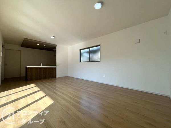 尼崎市久々知１丁目　新築一戸建て　１期　全１区画