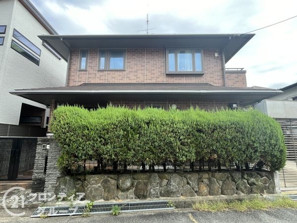 西宮市小松南町１丁目の中古一戸建て
