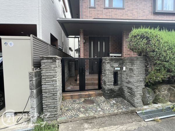 西宮市小松南町１丁目の中古一戸建て