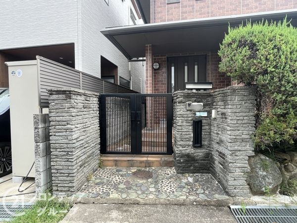 西宮市小松南町１丁目の中古一戸建て