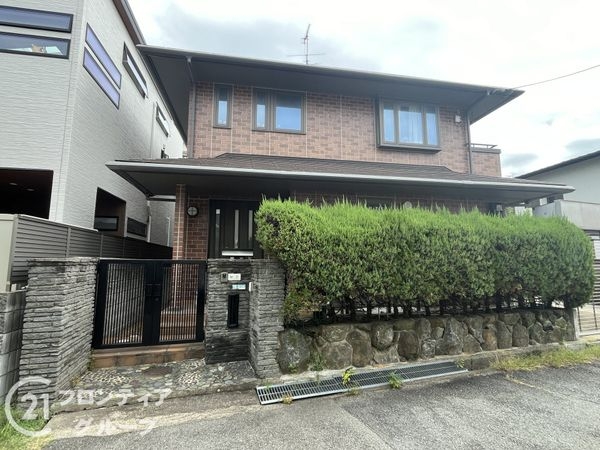 西宮市小松南町１丁目の中古一戸建て