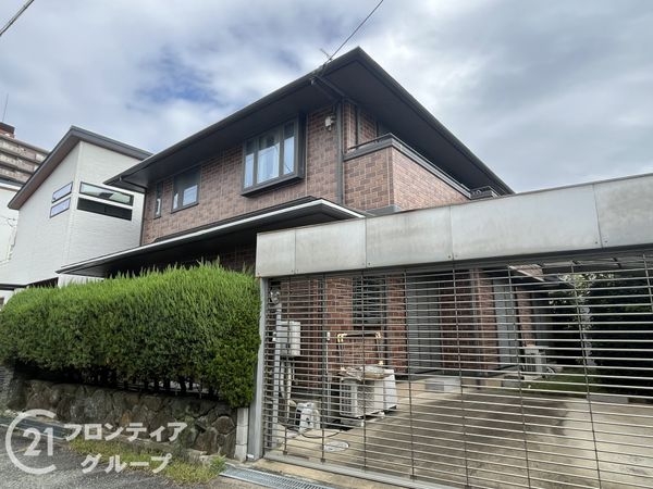 西宮市小松南町１丁目の中古一戸建て
