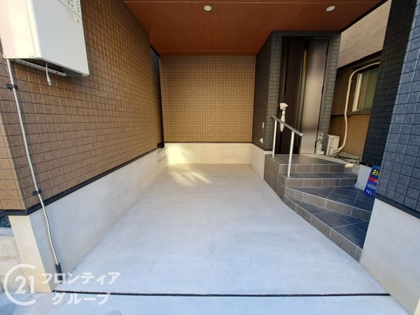 尼崎市東園田町７丁目　新築一戸建て