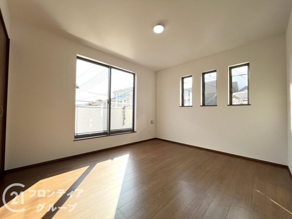 伊丹市千僧２丁目　新築一戸建て　全１区画