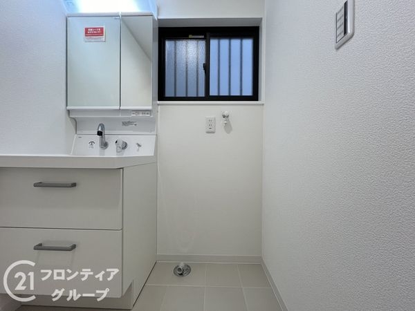 西宮市弓場町の中古一戸建て