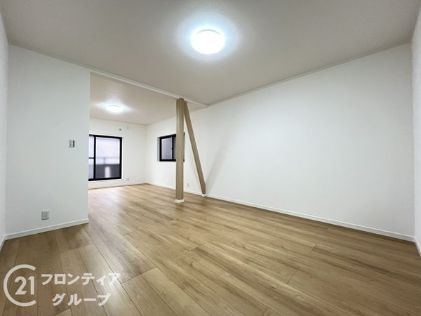 西宮市弓場町の中古一戸建て