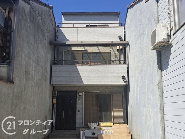 尼崎市西向島町　中古一戸建て