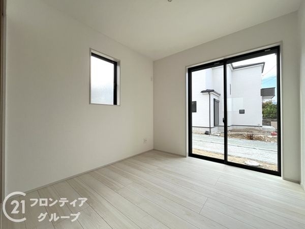 伊丹市野間６丁目　新築一戸建て　４号棟