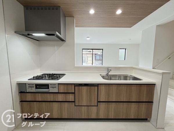 伊丹市野間６丁目　新築一戸建て　３号棟