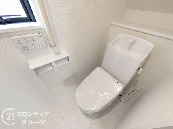 伊丹市荒牧１丁目　新築一戸建て　２号棟