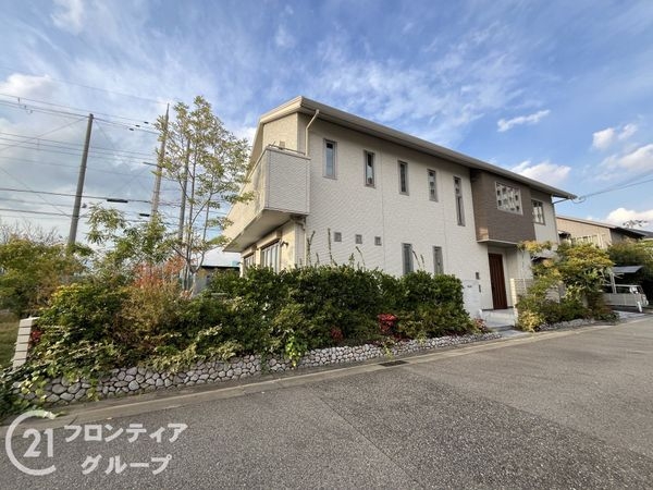 西宮市浜甲子園４丁目の中古一戸建て