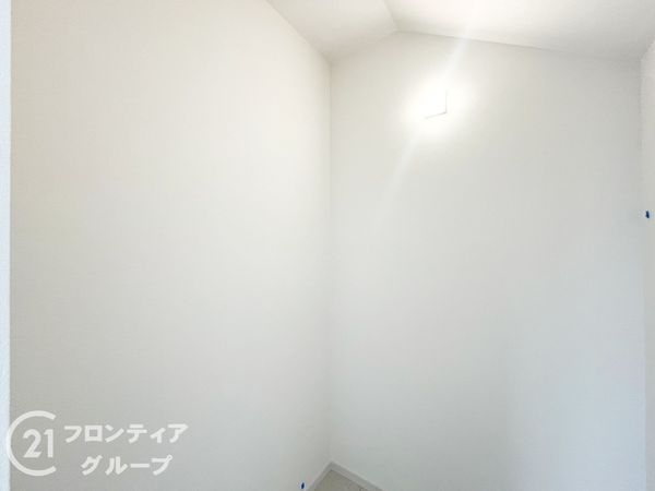 伊丹市大鹿3丁目　新築一戸建て