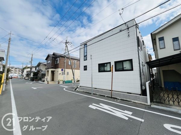 伊丹市昆陽泉町３丁目の中古一戸建て