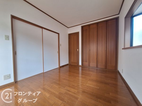 西宮市上甲東園５丁目の中古一戸建て