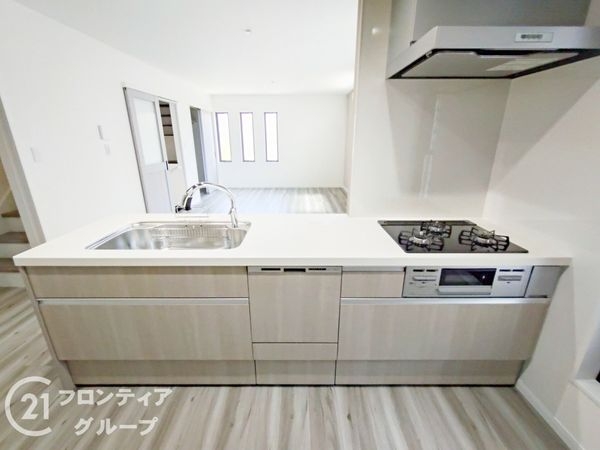 尼崎市尾浜町1丁目　新築一戸建て　全1区画
