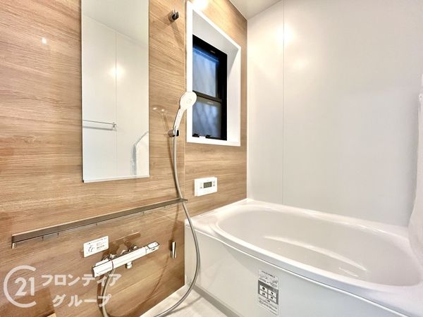 尼崎市名神町3丁目　中古一戸建て