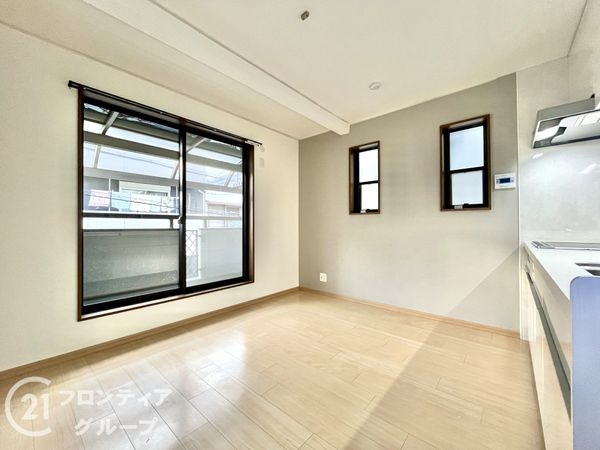 尼崎市名神町3丁目　中古一戸建て