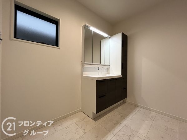 伊丹市池尻５丁目　新築一戸建て