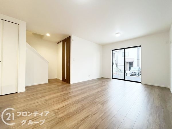 伊丹市池尻５丁目　新築一戸建て