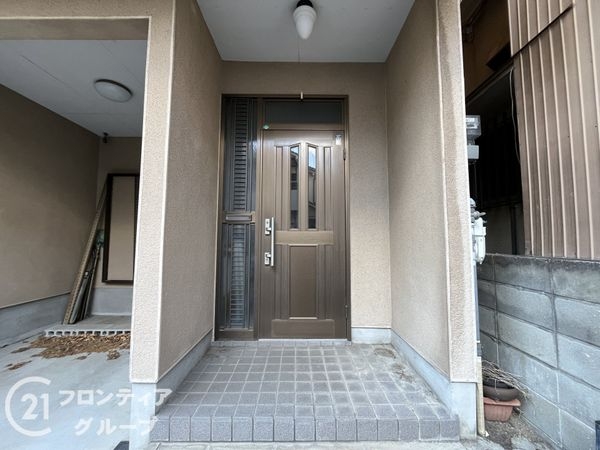 伊丹市東有岡３丁目　中古一戸建て