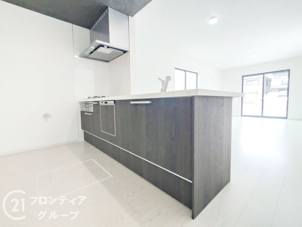 尼崎市若王寺２丁目　新築一戸建て　２期　１号棟