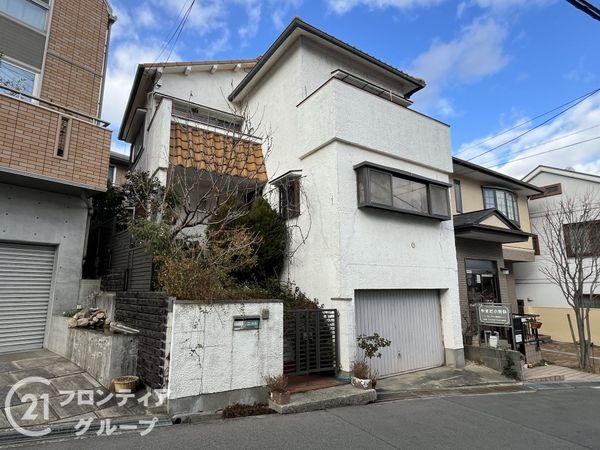西宮市甲陽園本庄町の中古一戸建て