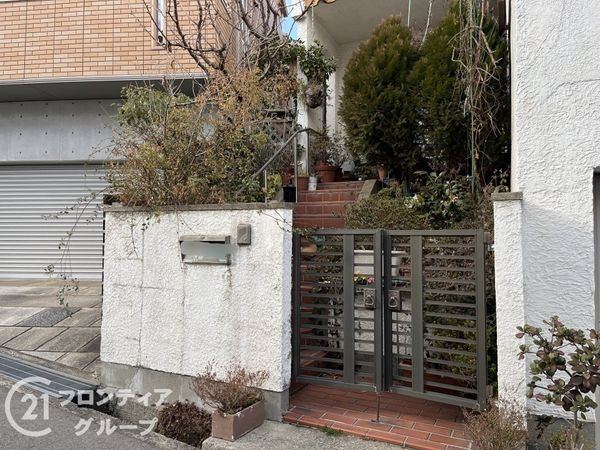 西宮市甲陽園本庄町の中古一戸建て