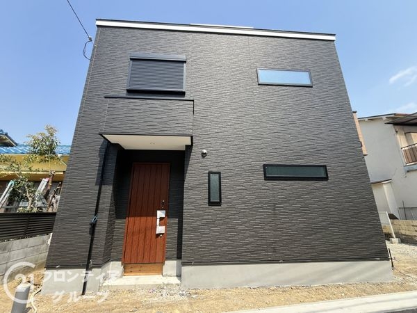 伊丹市美鈴町３丁目　新築一戸建て