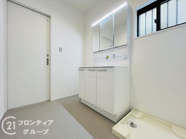 伊丹市美鈴町３丁目　新築一戸建て