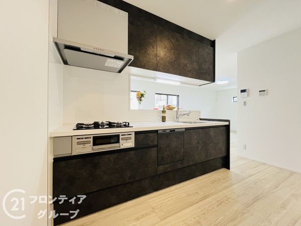 伊丹市美鈴町３丁目　新築一戸建て