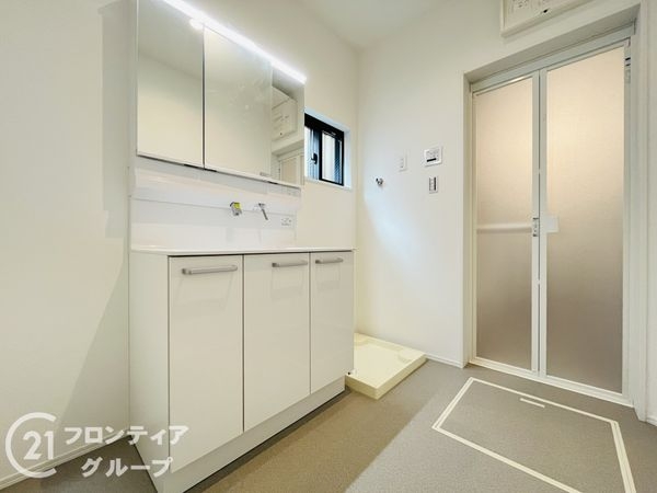 伊丹市美鈴町３丁目　新築一戸建て