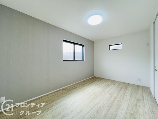 伊丹市美鈴町３丁目　新築一戸建て
