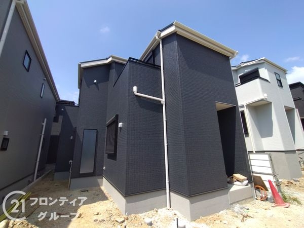 尼崎市西昆陽１丁目　新築一戸建て　２期　８号棟