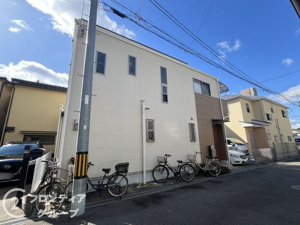 尼崎市瓦宮２丁目の中古一戸建て