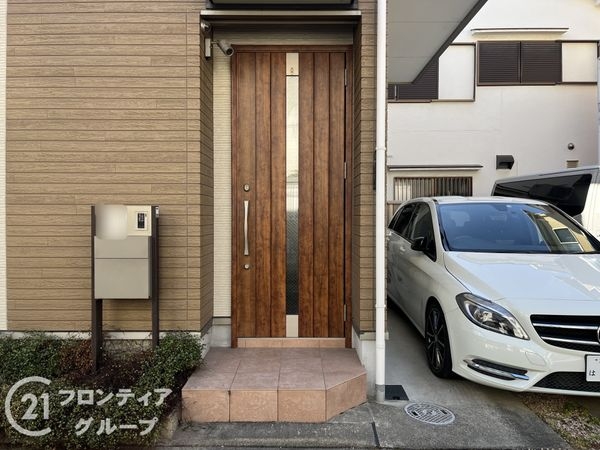 尼崎市瓦宮2丁目　中古一戸建て