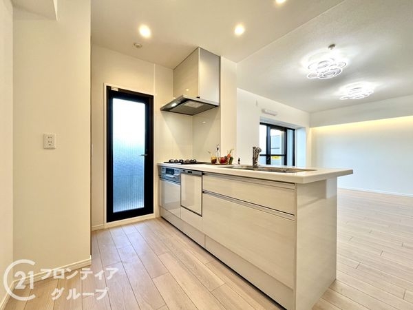 ユニライフ伊丹駅前　中古マンション