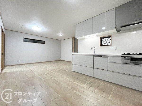 尼崎市大庄北４丁目　新築一戸建て