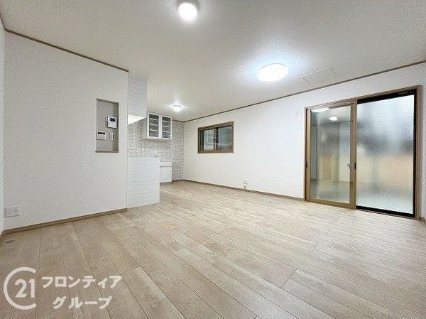 尼崎市大庄北４丁目　新築一戸建て
