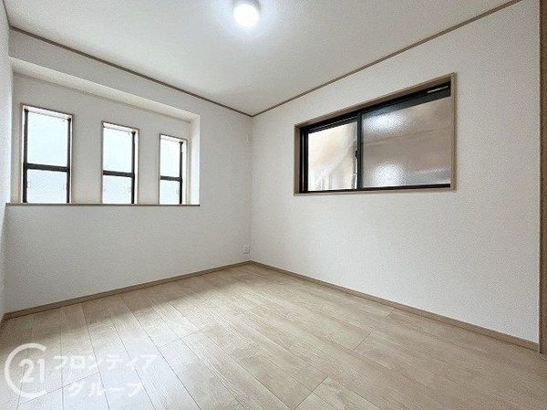 尼崎市大庄北４丁目　新築一戸建て