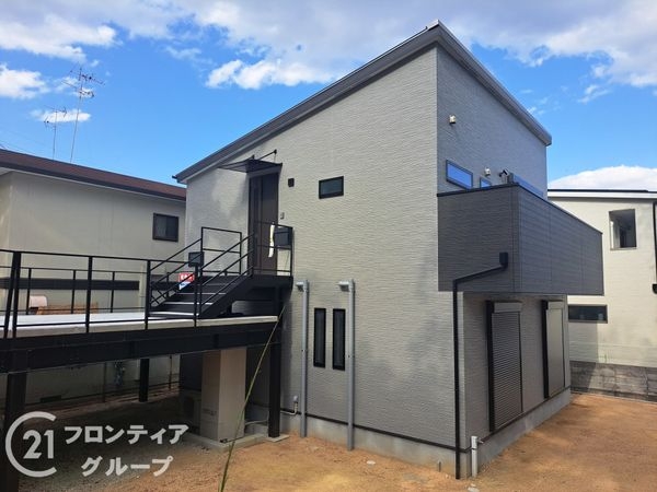尼崎市稲葉荘２丁目　新築一戸建て