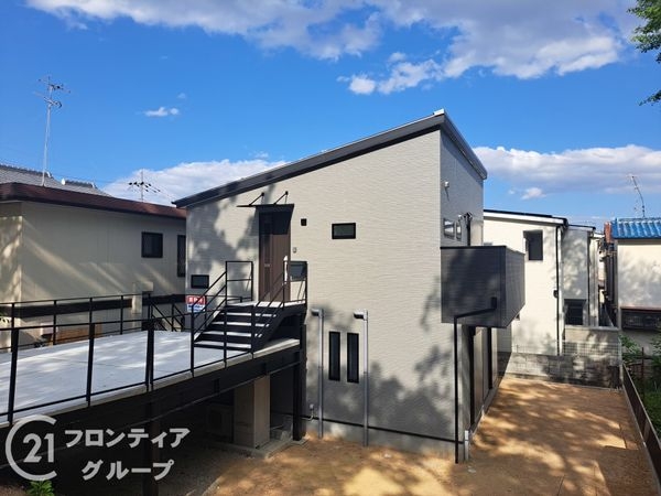 尼崎市稲葉荘２丁目　新築一戸建て