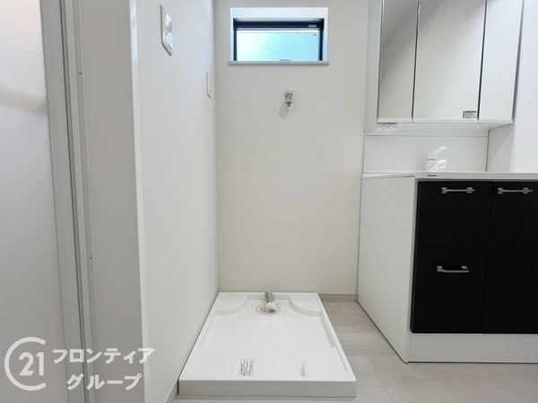 尼崎市稲葉荘２丁目　新築一戸建て