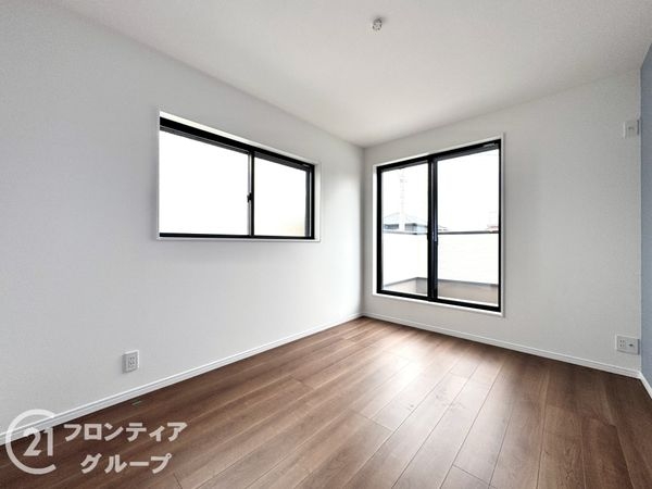 伊丹市寺本１丁目　新築一戸建て　４号地
