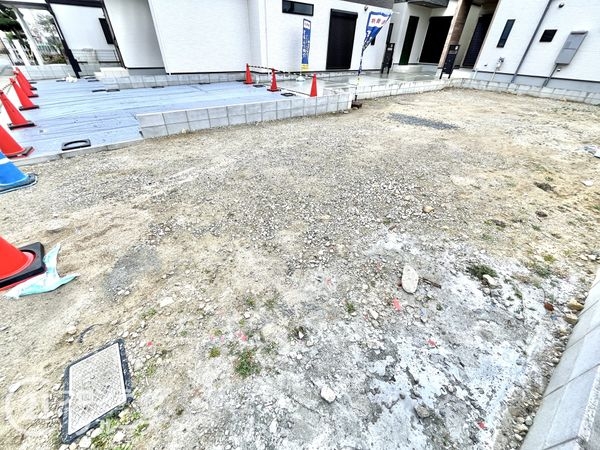 伊丹市寺本１丁目　新築一戸建て　1号地