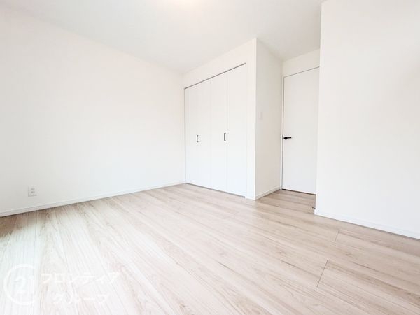 尼崎市杭瀬北新町３丁目　新築一戸建て