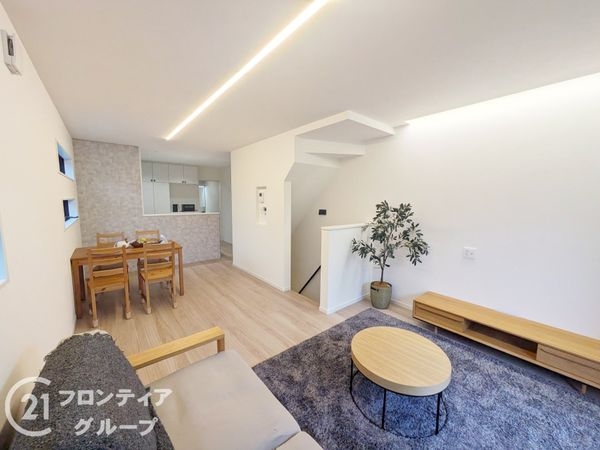尼崎市杭瀬北新町３丁目　新築一戸建て