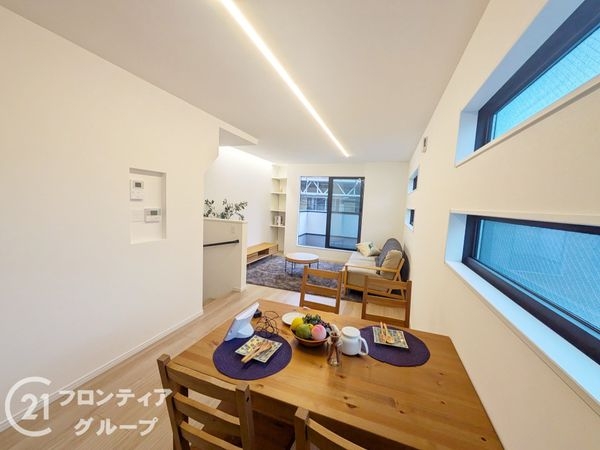 尼崎市杭瀬北新町３丁目　新築一戸建て